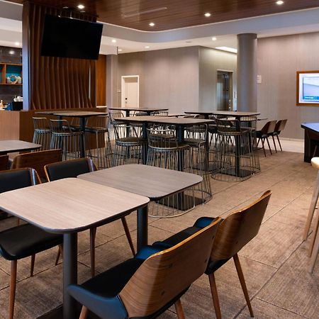 Springhill Suites By Marriott Kansas City Northeast Exteriör bild