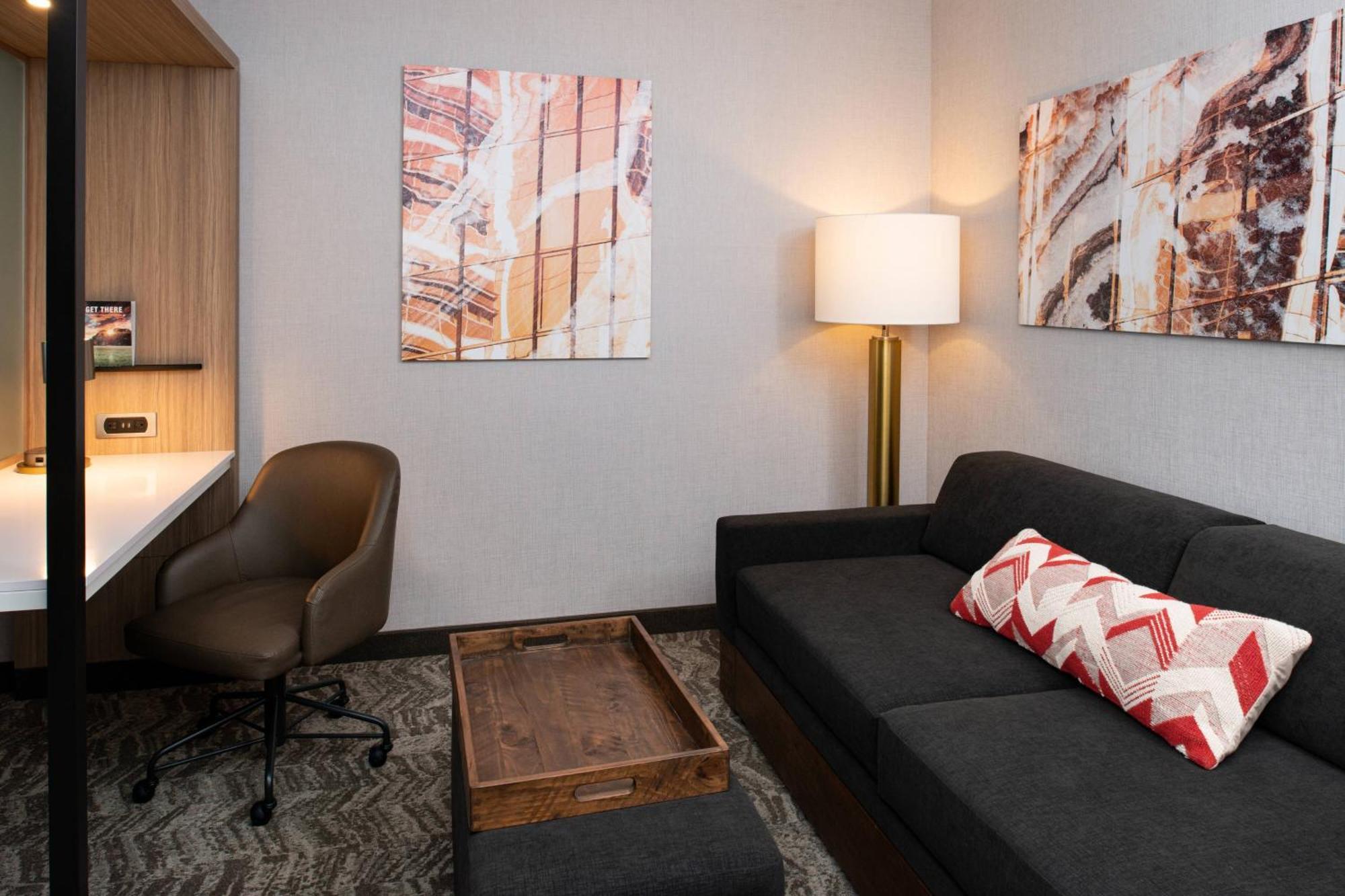 Springhill Suites By Marriott Kansas City Northeast Exteriör bild